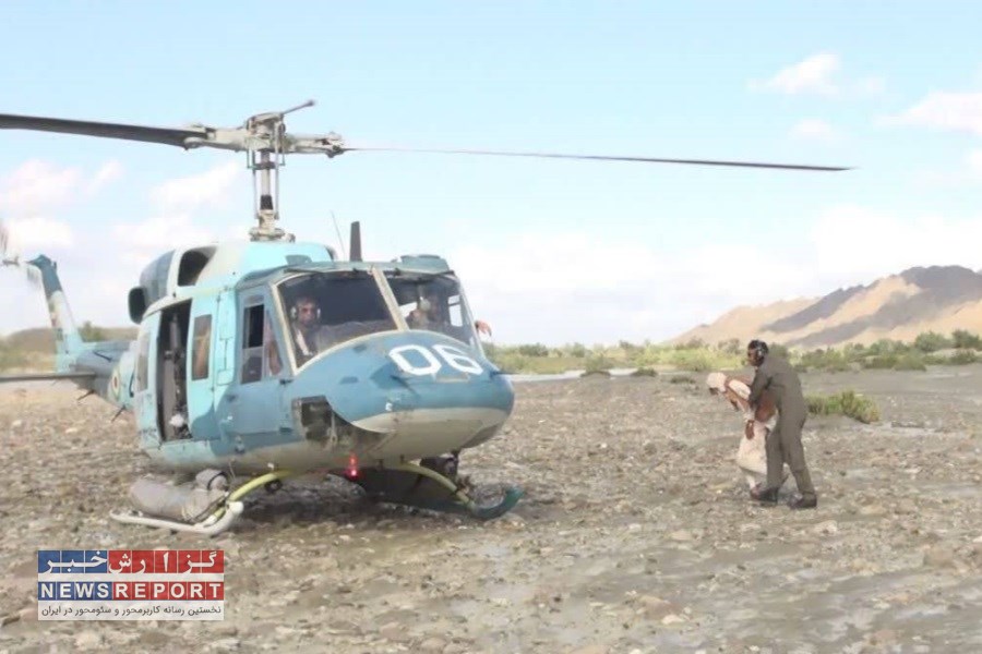 نجات جان سه تن از سیل زدگان استان هرمزگان توسط دریادلان نیروی دریایی ارتش