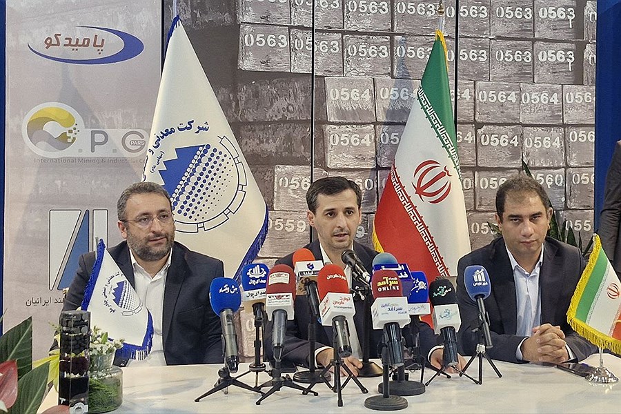 چادرملو در مسیر رشد: ۶۱ درصد افزایش درآمد و ۳۰ درصد رشد سودآوری