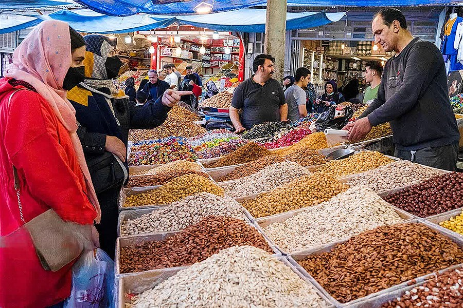 مراکز فروش آجیل و شیرینی زیر چتر نظارت بازرسین بهداشت