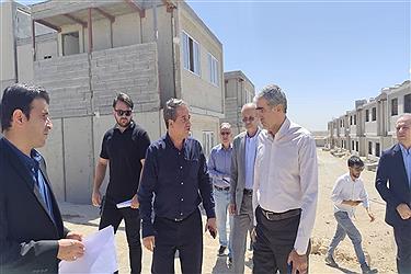تصویر بازدید رئیس هیات عامل صندوق ملی مسکن از روند پیشرفت‌ پروژه های نهضت ملی مسکن در ماهدشت