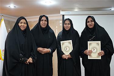 تصویر سفره امام رضا(ع) در پایتخت؛ گردهمایی خادمان آبشار عاطفه‌ها برای رفع محرومیت